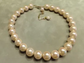12 mm Blush Mother of Pearl Necklace