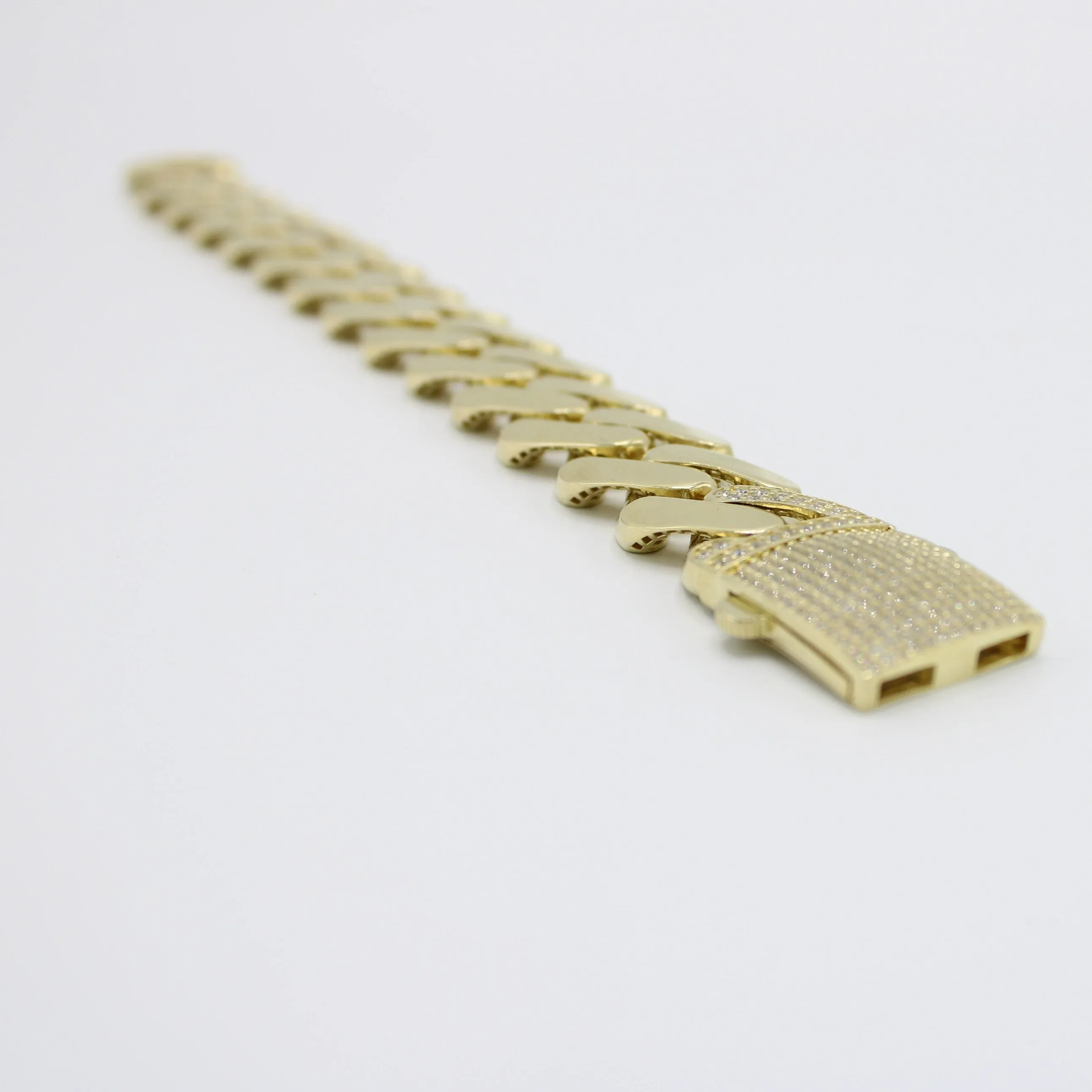 14K Hollow Ittallo Bracelet Cz Lock  \\ 19 mm \\