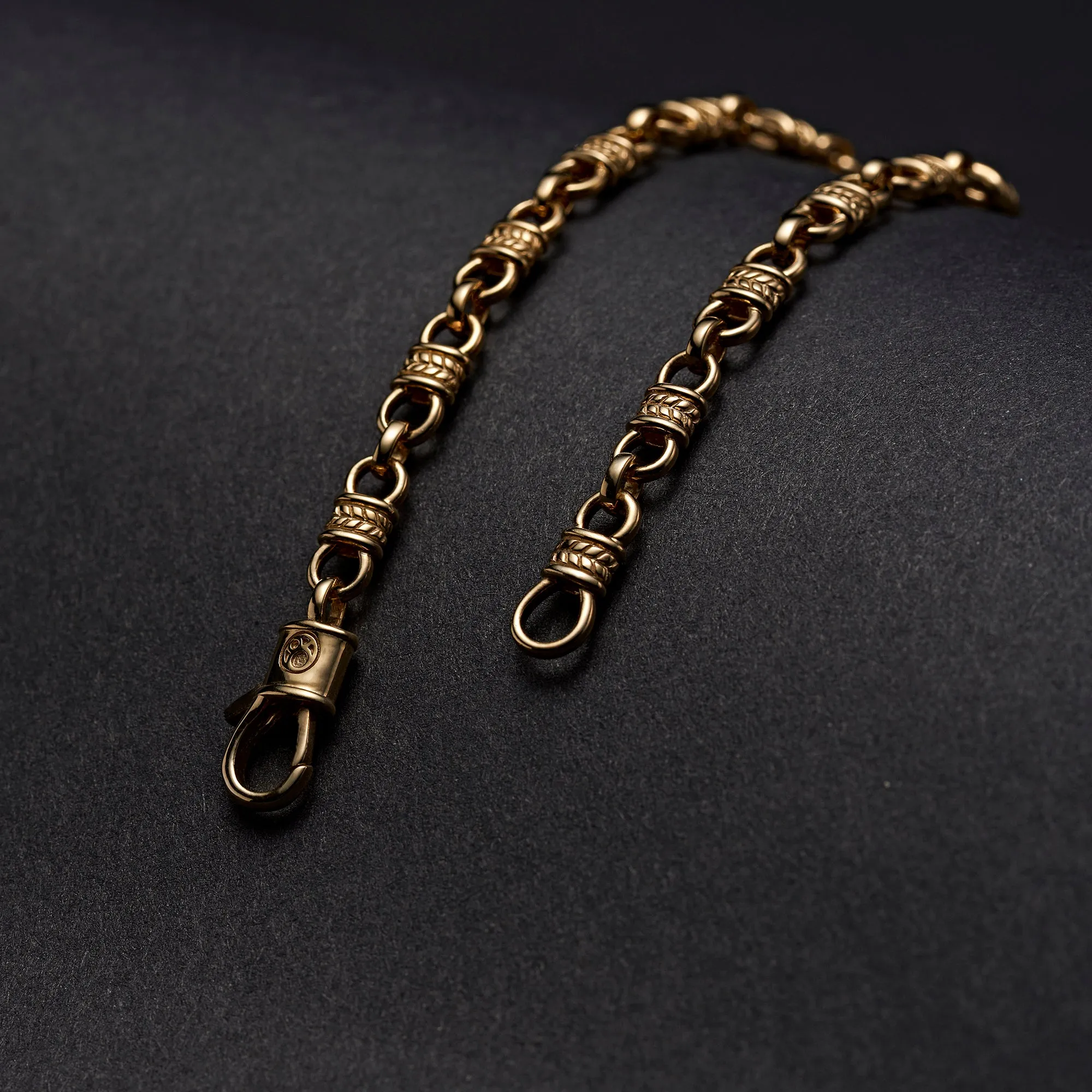 18k Gold Laurel Cuff Chain Bracelet