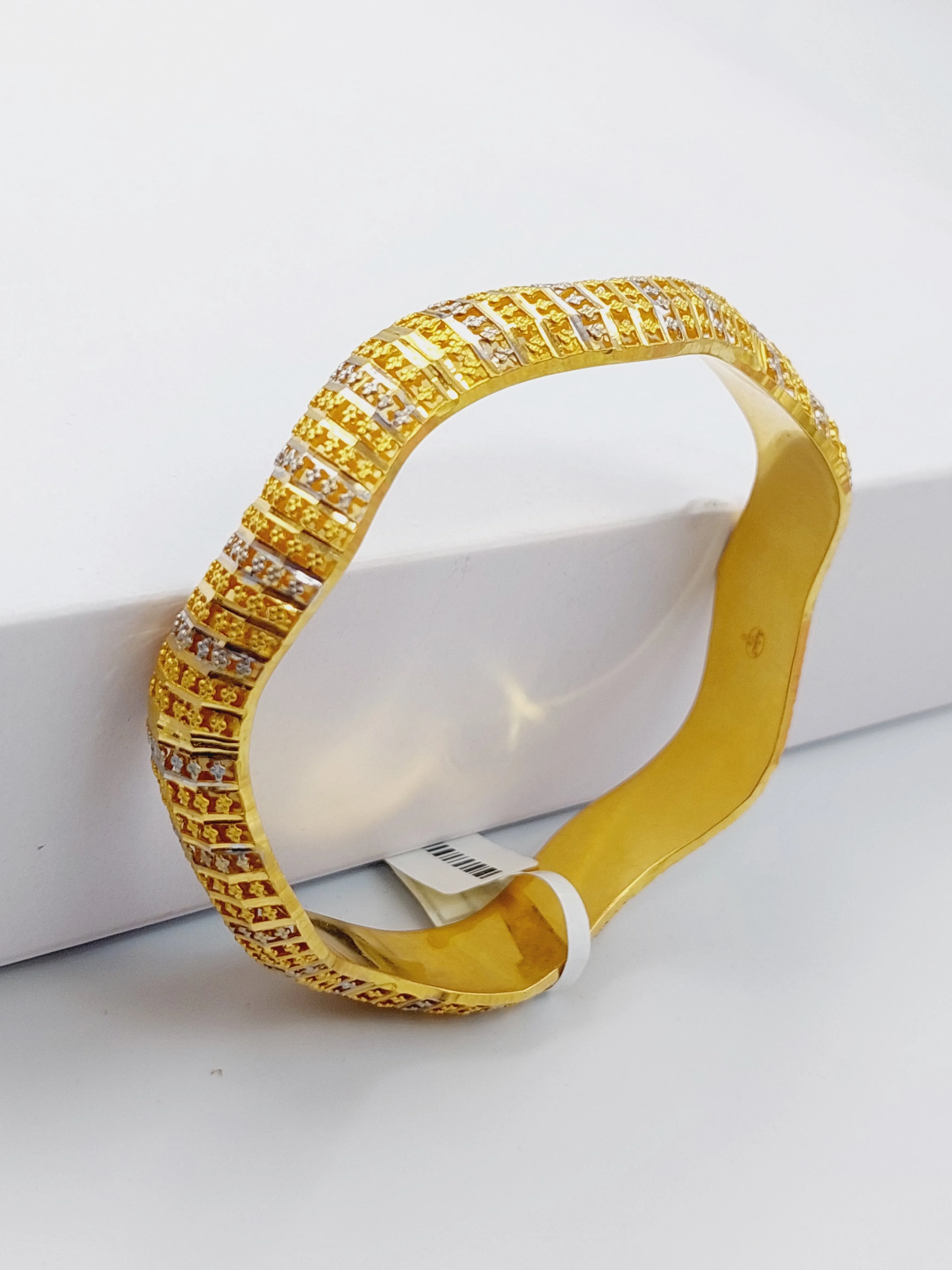 Colored Kuwaiti Bangle