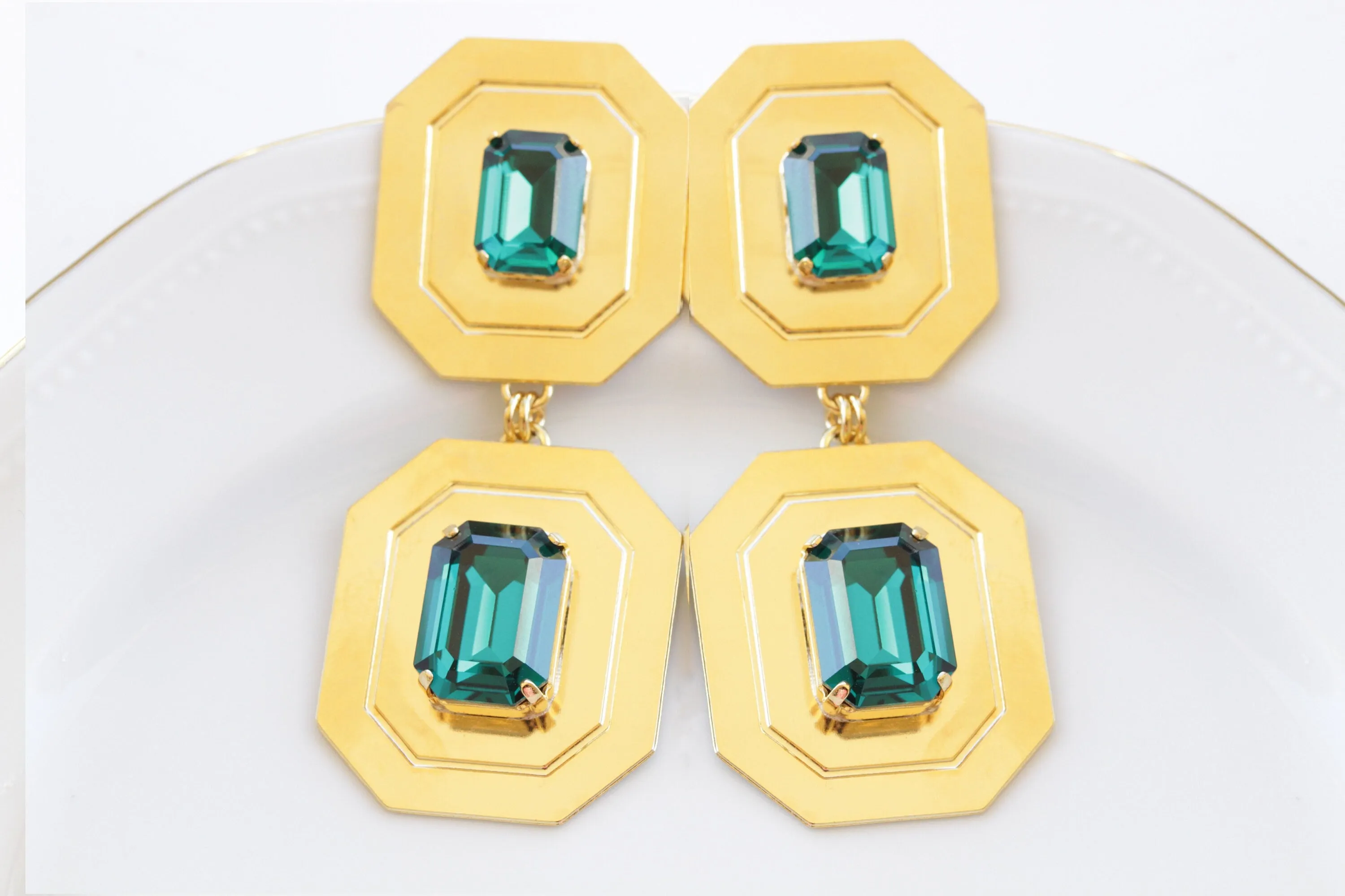 EMERALD LARGE EARRINGS