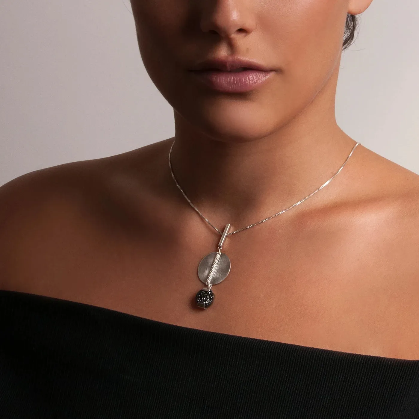 FATE PENDANT WITH DRUZY