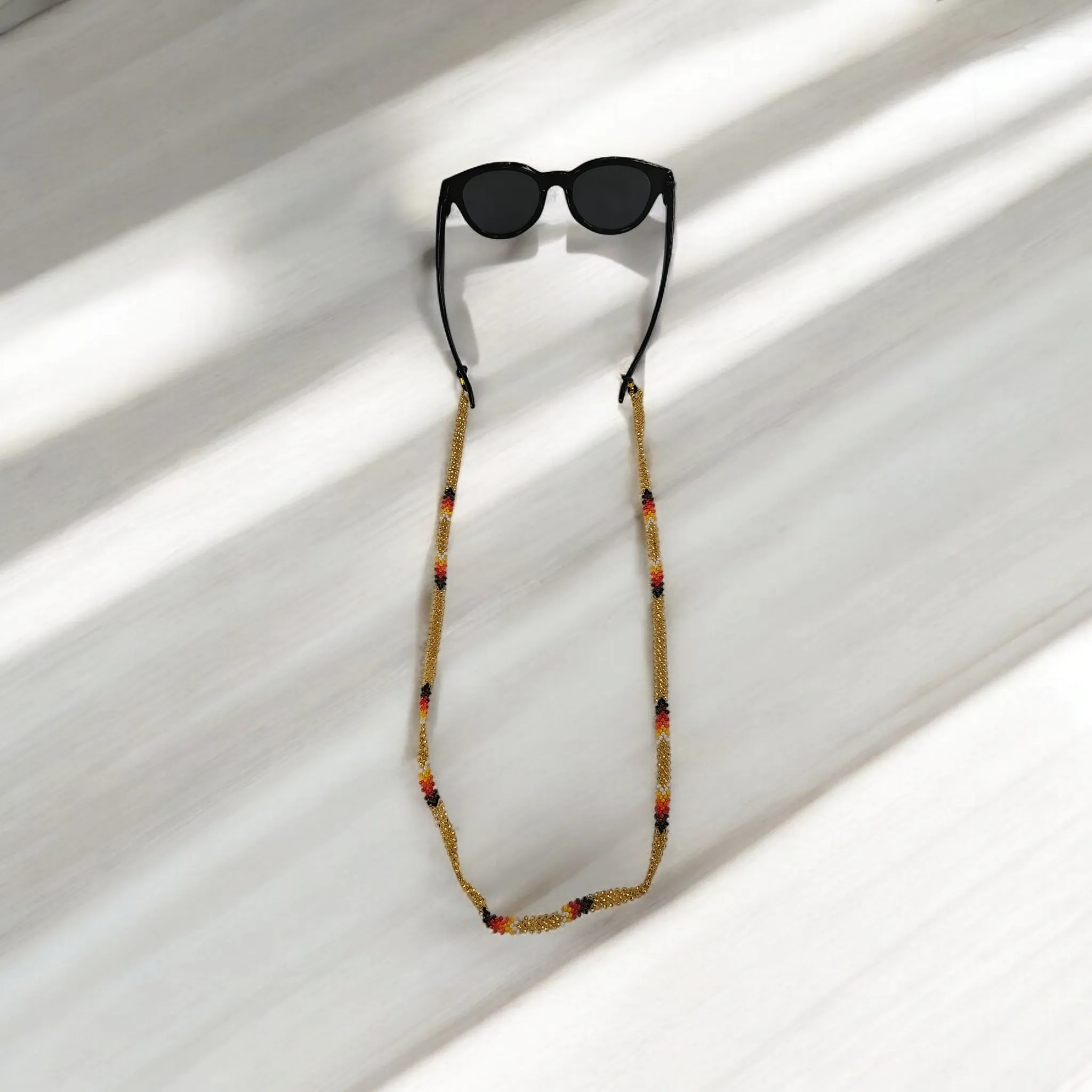 Handmade glasses  chain ( camel)