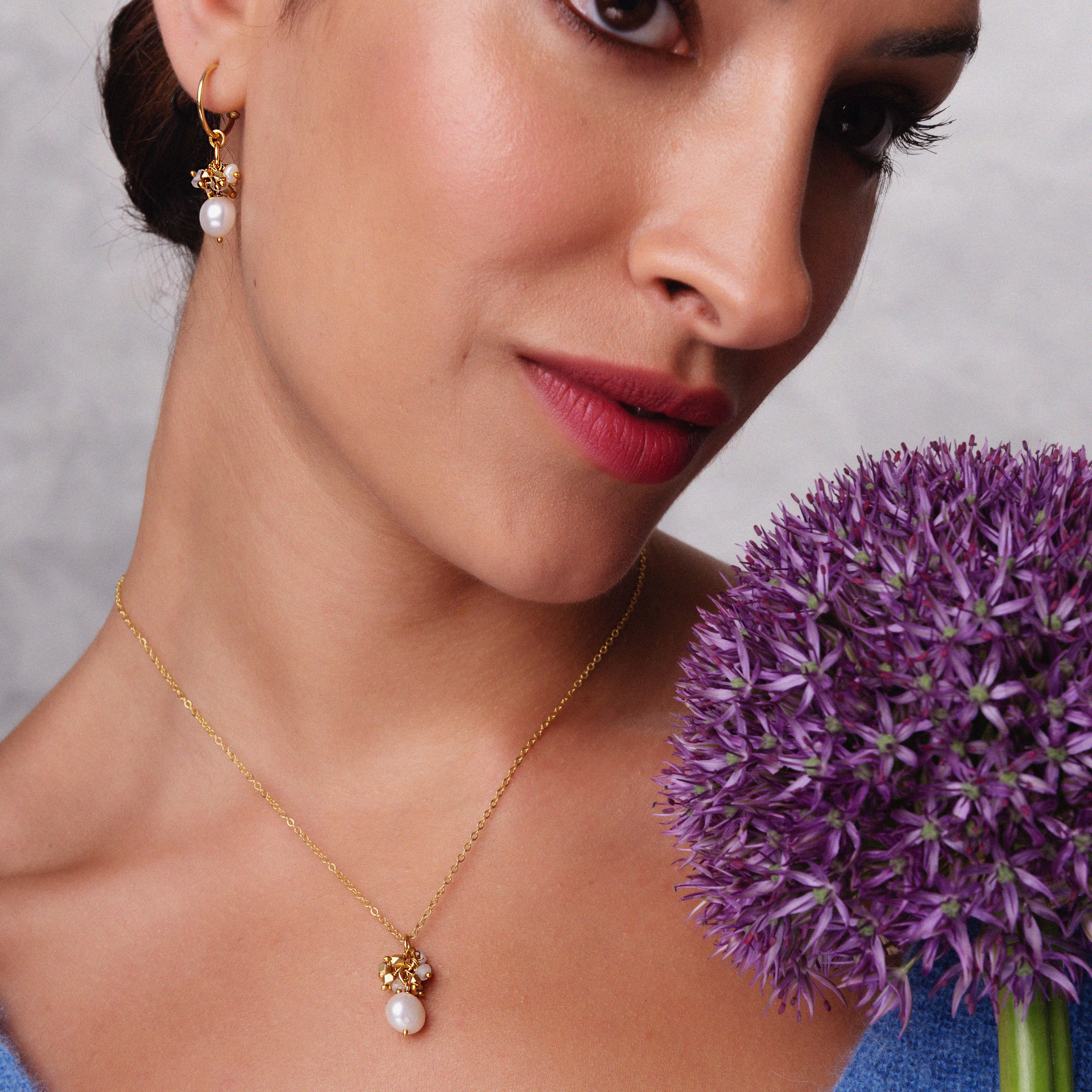Hollie Pearl Necklace