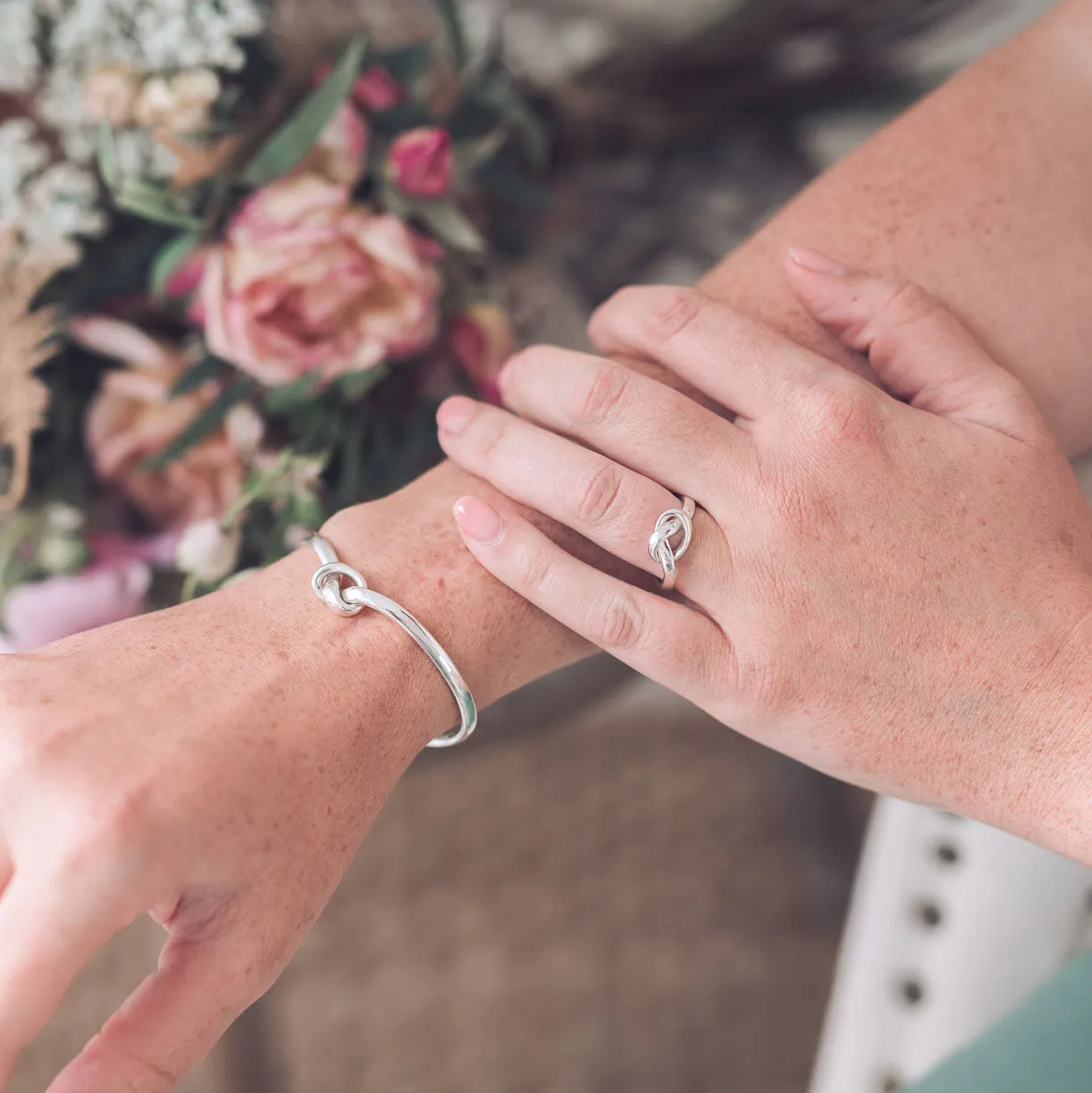 Knot Ring