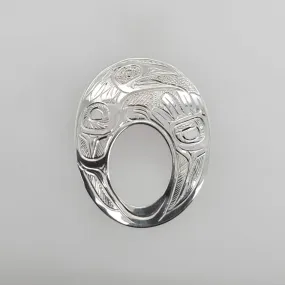 Silver Oval Raven Pendant