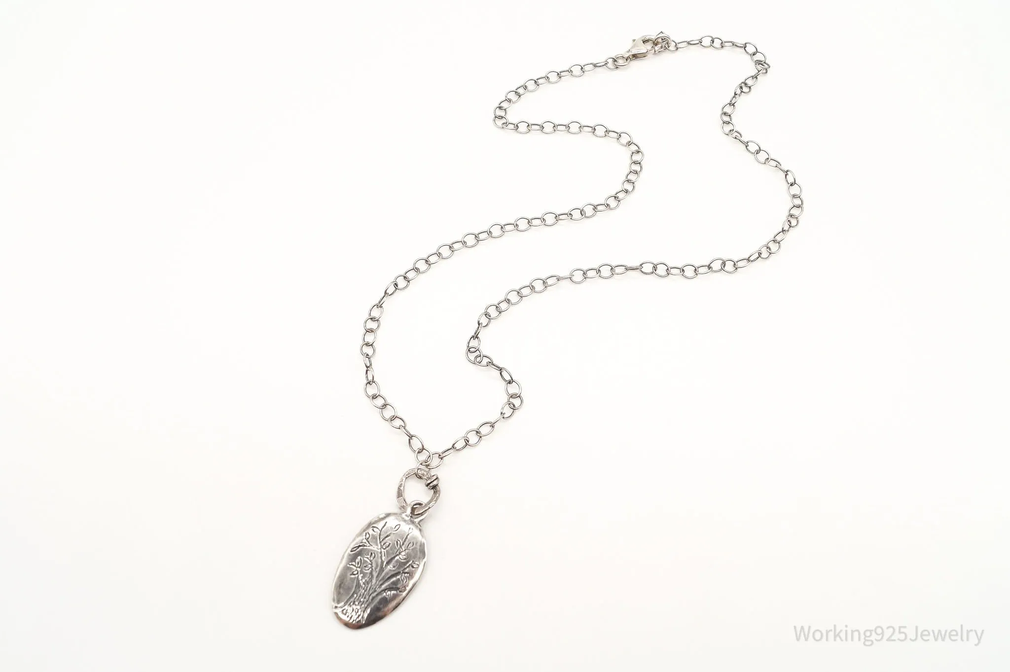 Vintage Designer Silpada Retired Family Tree Sterling Silver Necklace - 18"